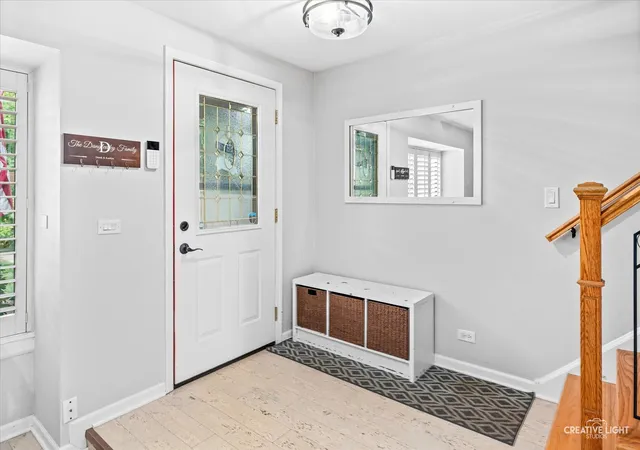 Photo 3 of Townhouse for sale at 659 Glacier Trl, Roselle, IL 60172 | MLS# 12754916 | Listing updated on 2026-10-07
