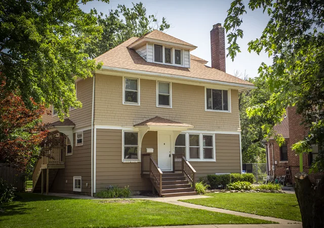 Photo 2 of Single family home for sale at 11359 S Bell Ave, Chicago, IL 60643 | MLS# 12754921 | Listing updated on 2026-09-23