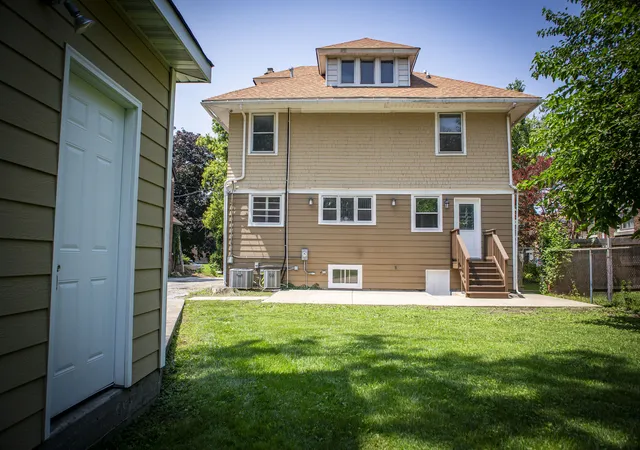 Photo 3 of Single family home for sale at 11359 S Bell Ave, Chicago, IL 60643 | MLS# 12754921 | Listing updated on 2026-09-23