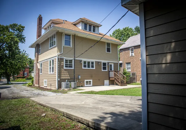 Photo 4 of Single family home for sale at 11359 S Bell Ave, Chicago, IL 60643 | MLS# 12754921 | Listing updated on 2026-09-23
