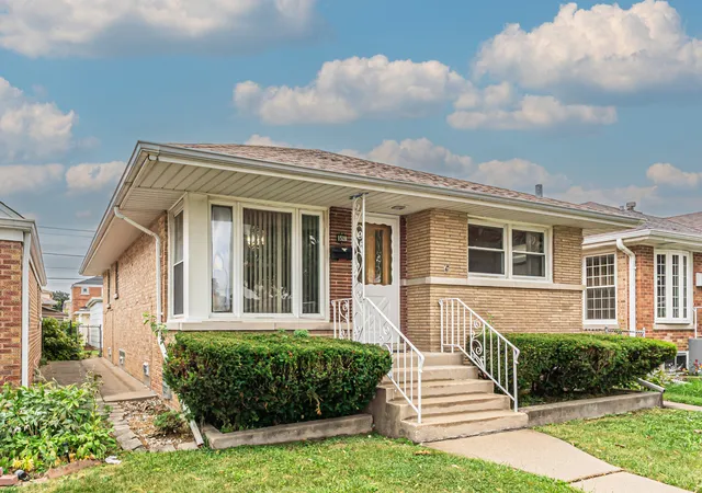 Photo 1 of Single family home for sale at 1528 N 21 Avenue, Melrose Park, IL 60160 | MLS# 12754928 | Listing updated on 2026-09-23