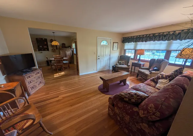 Photo 3 of Single family home for sale at 106 N Turner Dr, Mahomet, IL 61853 | MLS# 12754932 | Listing updated on 2026-09-19