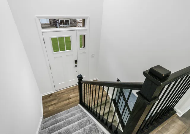 Photo 2 of Townhouse for sale at 501 Red Oak Cir, Volo, IL 60020 | MLS# 12754940 | Listing updated on 2026-09-15