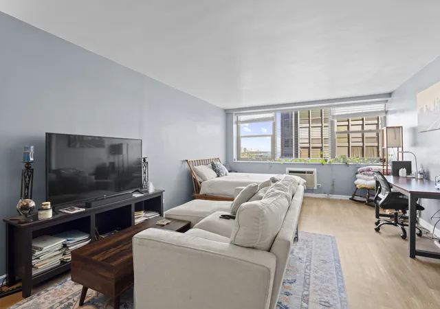 Photo 3 of Condo for sale at 253 E Delaware Pl #17D, Chicago, IL 60611 | MLS# 12754941 | Listing updated on 2026-09-16