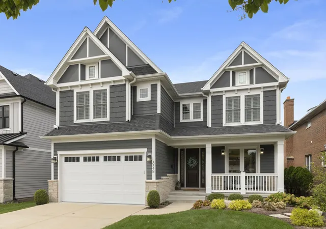 Photo 3 of Single family home for sale at 628 S Fairfield Ave, Elmhurst, IL 60126 | MLS# 12754959 | Listing updated on 2026-09-16