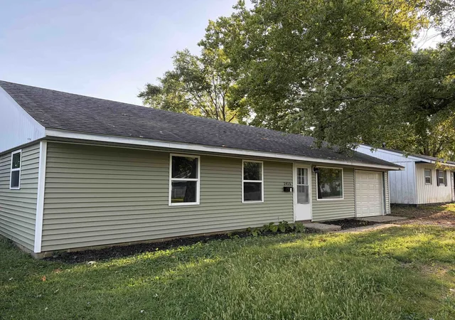 Photo 2 of Single family home for sale at 2415 E Oregon St, Urbana, IL 61802 | MLS# 12754962 | Listing updated on 2026-09-18