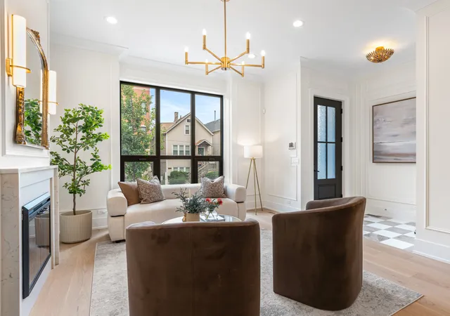Photo 3 of Single family home for sale at 3041 N Leavitt St, Chicago, IL 60618 | MLS# 12754978 | Listing updated on 2026-09-16