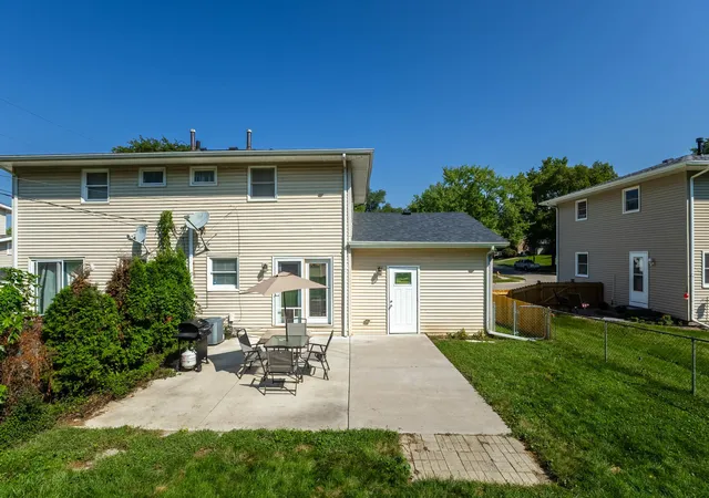 Photo 26 of Townhouse for sale at 3109 Sunburst Dr, Bettendorf, IA 52722 | MLS# 12754996 | Listing updated on 2026-10-22