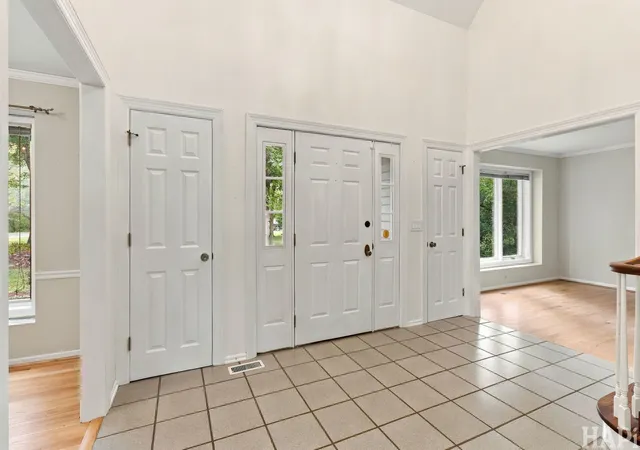 Photo 2 of Single family home for sale at 22 Bruce Cir N, Hawthorn Woods, IL 60047 | MLS# 12755000 | Listing updated on 2026-09-24