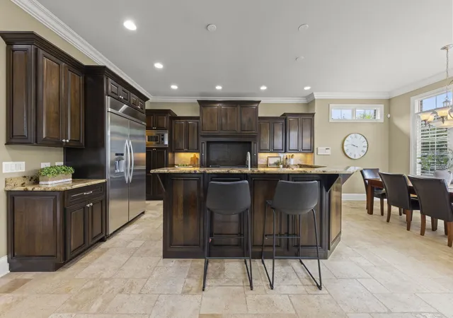 Photo 4 of Single family home for sale at 253 E Wilson St, Elmhurst, IL 60126 | MLS# 12755001 | Listing updated on 2026-09-24
