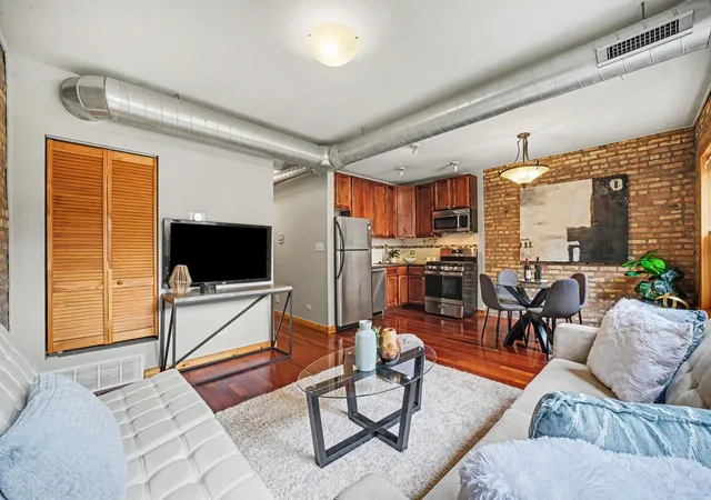 Photo 3 of Condo for sale at 1249 W Roscoe St #1, Chicago, IL 60657 | MLS# 12755024 | Listing updated on 2026-10-07