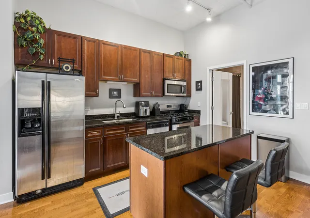 Photo 3 of Condo for sale at 740 W Fulton St #1212, Chicago, IL 60661 | MLS# 12755029 | Listing updated on 2026-10-09