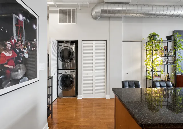 Photo 4 of Condo for sale at 740 W Fulton St #1212, Chicago, IL 60661 | MLS# 12755029 | Listing updated on 2026-10-09