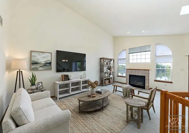 Photo 3 of Townhouse for sale at 14017 S Cambridge Cir, Plainfield, IL 60544 | MLS# 12755046 | Listing updated on 2026-09-23