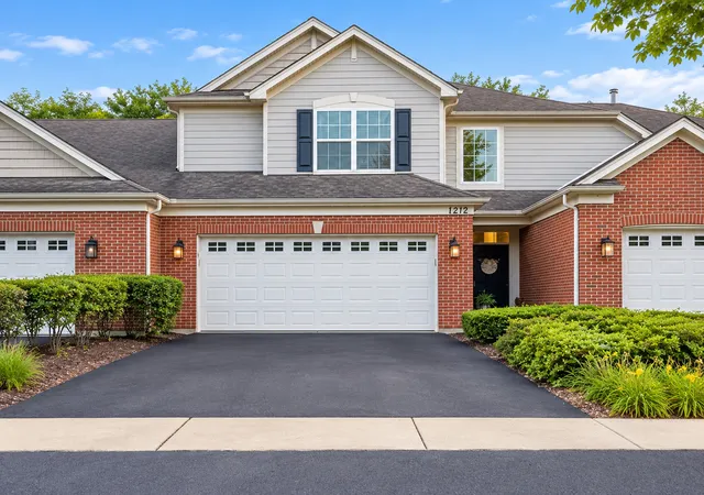 Photo 1 of Townhouse for sale at 1212 Betsy Ross Pl, Bolingbrook, IL 60490 | MLS# 12755052 | Listing updated on 2026-09-21