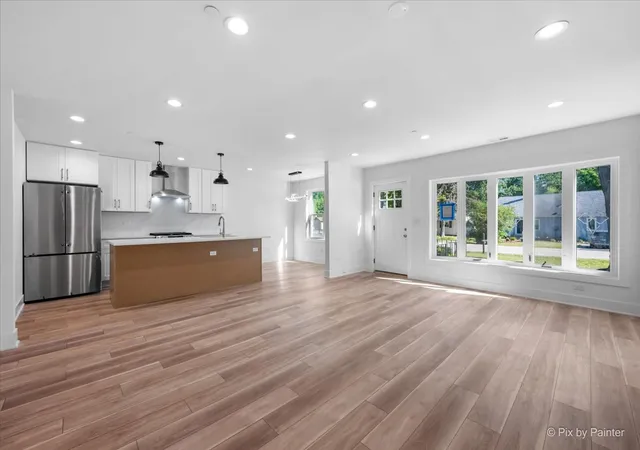 Photo 2 of Single family home for sale at 18172 W Twin Lakes Blvd, Grayslake, IL 60030 | MLS# 12755056 | Listing updated on 2026-09-15