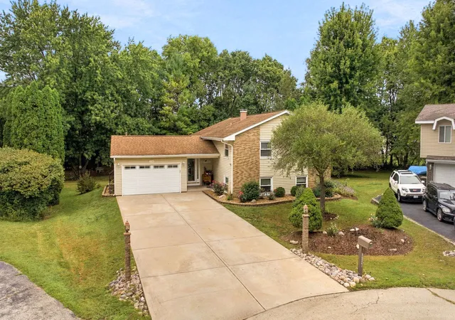 Single family home for sale at 25240 W Marble Ct, Channahon, IL 60410 | MLS# 12755068