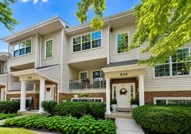 Photo 1 of Townhouse for sale at 505 Pheasant Trl, St. Charles, IL 60174 | MLS# 12755072 | Listing updated on 2026-09-15