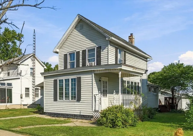 Photo 2 of Single family home for sale at 122 W Main St, Wyanet, IL 61379 | MLS# 12755076 | Listing updated on 2026-10-07