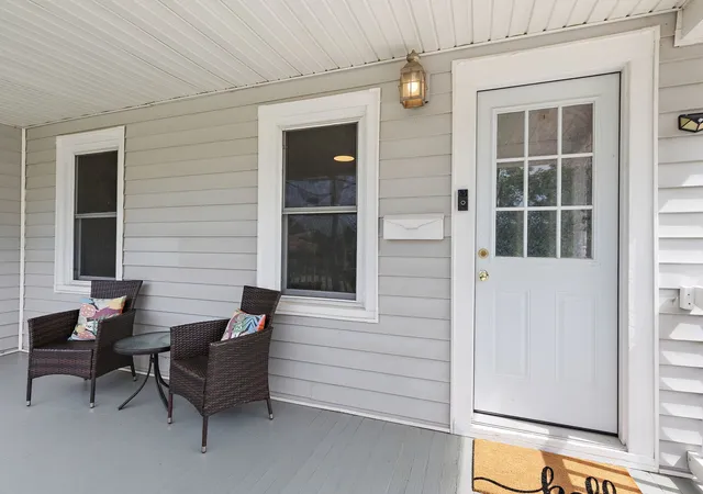Photo 2 of Single family home for sale at 724 5th Avenue, Belvidere, IL 61008 | MLS# 12755089 | Listing updated on 2026-09-13