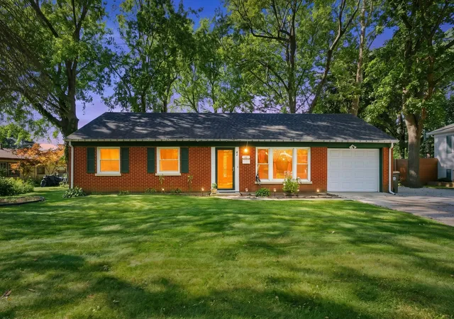 Photo 1 of Single family home for sale at 42 Briarcliff Rd, Montgomery, IL 60538 | MLS# 12755091 | Listing updated on 2026-09-16