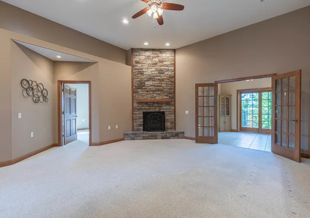 Photo 4 of Single family home for sale at 713 Independence Dr, Princeton, IL 61356 | MLS# 12755092 | Listing updated on 2026-10-27
