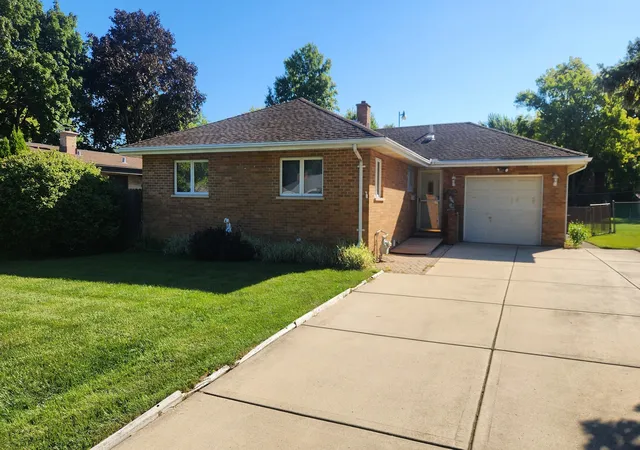 Photo 1 of Single family home for sale at 143 S Pleasant Ave, Bloomingdale, IL 60108 | MLS# 12755095 | Listing updated on 2026-09-12