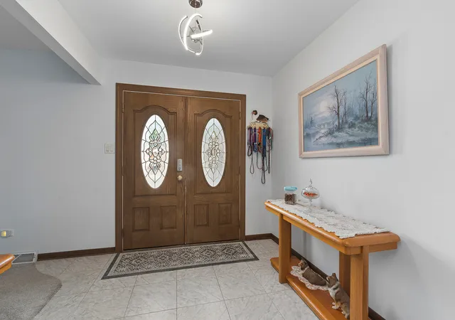 Photo 3 of Single family home for sale at 13620 Wooly Hl Dr, Orland Park, IL 60467 | MLS# 12755108 | Listing updated on 2026-10-01