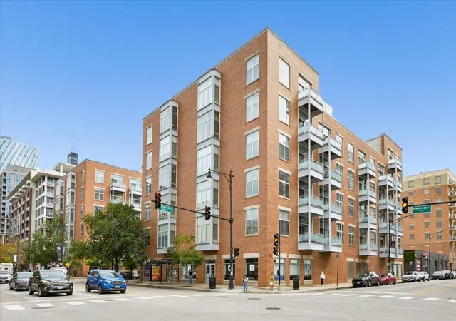 Photo 1 of Condo for sale at 949 W Madison St #407, Chicago, IL 60607 | MLS# 12755116 | Listing updated on 2026-10-04