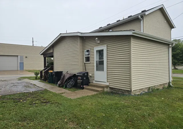 Photo 3 of Single family home for sale at 112 E Main St, Plano, IL 60545 | MLS# 12755117 | Listing updated on 2026-10-07