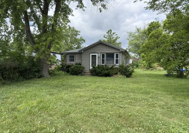 Photo 2 of Single family home for sale at 15700 Leclaire Ave, Oak Forest, IL 60452 | MLS# 12755129 | Listing updated on 2026-10-05