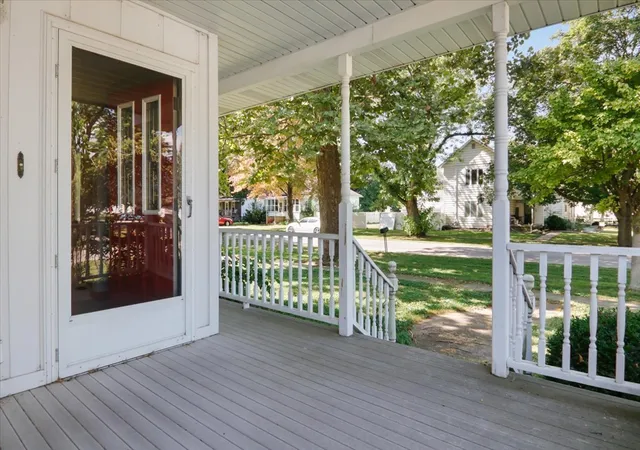 Photo 4 of Single family home for sale at 300 S Jackson St, Flanagan, IL 61740 | MLS# 12755145 | Listing updated on 2026-10-16