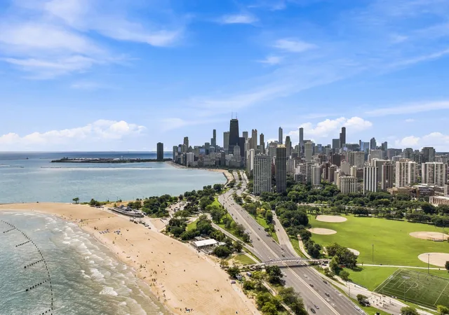 Listing Photo 4 - Condo for sale in building located at 1660 N La Salle Dr, Chicago, IL 60614 - Unit #2809