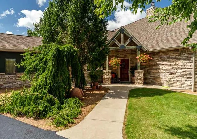 Photo 1 of Single family home for sale at 15380 White School Rd, South Beloit, IL 61080 | MLS# 12755169 | Listing updated on 2026-09-15