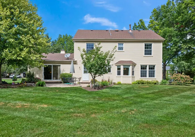 Photo 2 of Single family home for sale at 1303 W Crooked Willow Ln, Palatine, IL 60067 | MLS# 12755216 | Listing updated on 2026-09-24