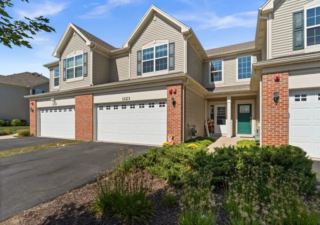 Townhouse for sale at 1123 Goldfinch Ave, Yorkville, IL 60560 | MLS# 12755229