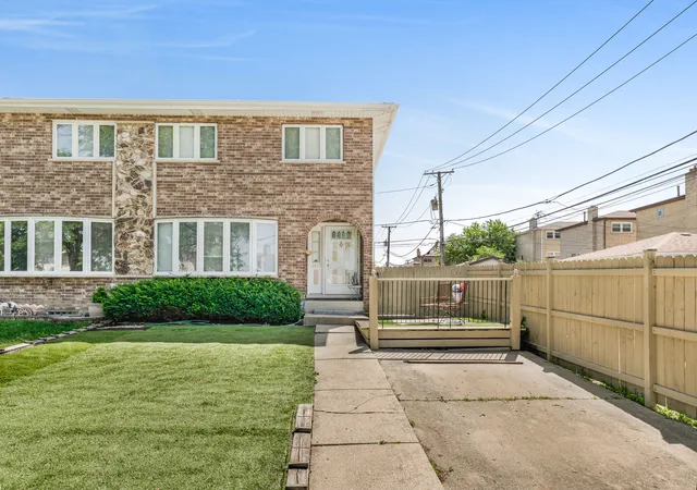 Photo 1 of Townhouse for sale at 3615 N Pacific Ave, Chicago, IL 60634 | MLS# 12755246 | Listing updated on 2026-09-15