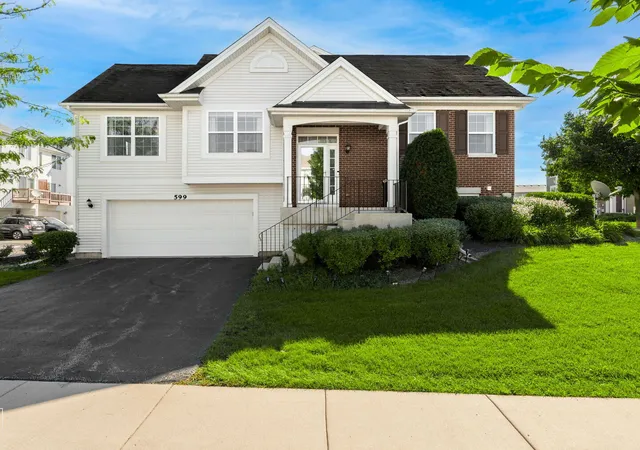 Photo 1 of Townhouse for sale at 599 Treble Ln, Volo, IL 60073 | MLS# 12755250 | Listing updated on 2026-09-16