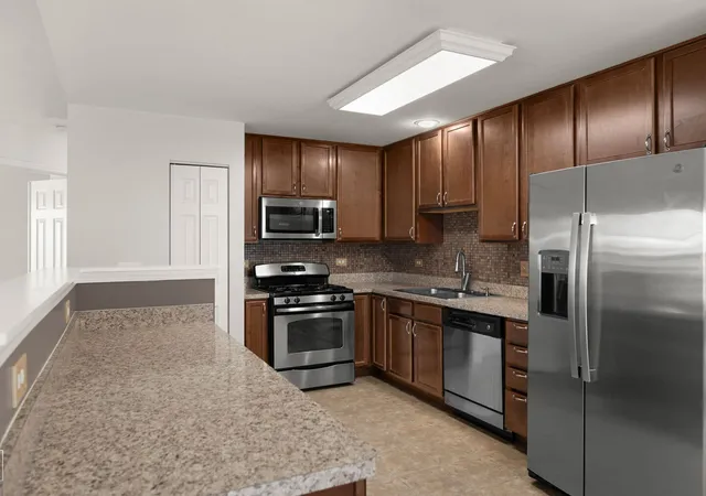 Photo 3 of Townhouse for sale at 599 Treble Ln, Volo, IL 60073 | MLS# 12755250 | Listing updated on 2026-09-16