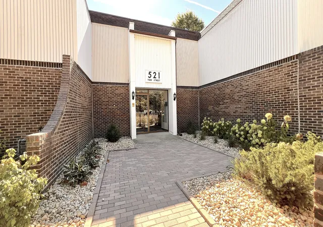 Condo for sale at 521 73rd Street #105, Downers Grove, IL 60516 | MLS# 12755252