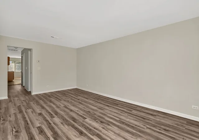 Photo 4 of House for sale at 98 W 154th Street, Harvey, IL 60426 | MLS# 12755273 | Listing updated on 2026-10-16