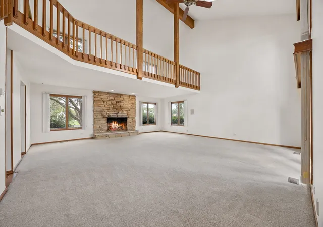 Photo 4 of Single family home for sale at 9s041 Stearman Dr, Naperville, IL 60564 | MLS# 12755304 | Listing updated on 2026-09-27