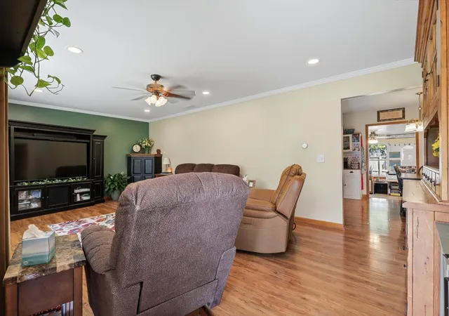 Photo 3 of Single family home for sale at 210 E Overton St, Tuscola, IL 61953 | MLS# 12755308 | Listing updated on 2026-10-01