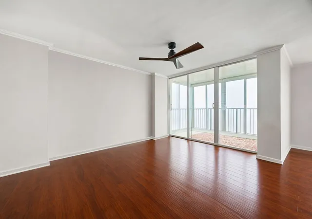 Photo 3 of Condo for sale at 940 W Glenlake Ave #34D, Chicago, IL 60660 | MLS# 12755317 | Listing updated on 2026-10-01