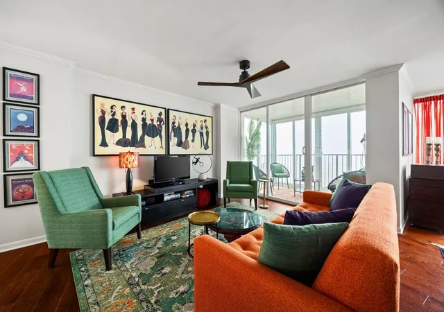 Photo 4 of Condo for sale at 940 W Glenlake Ave #34D, Chicago, IL 60660 | MLS# 12755317 | Listing updated on 2026-10-01