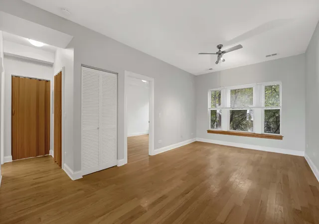 Listing Photo 4 - Condo for sale in building located at 3408 W Sunnyside Ave, Chicago, IL 60625 - Unit #3