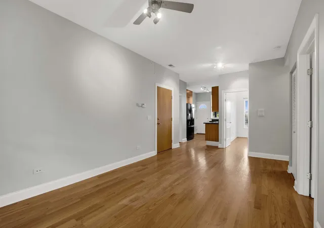 Listing Photo 5 - Condo for sale in building located at 3408 W Sunnyside Ave, Chicago, IL 60625 - Unit #3