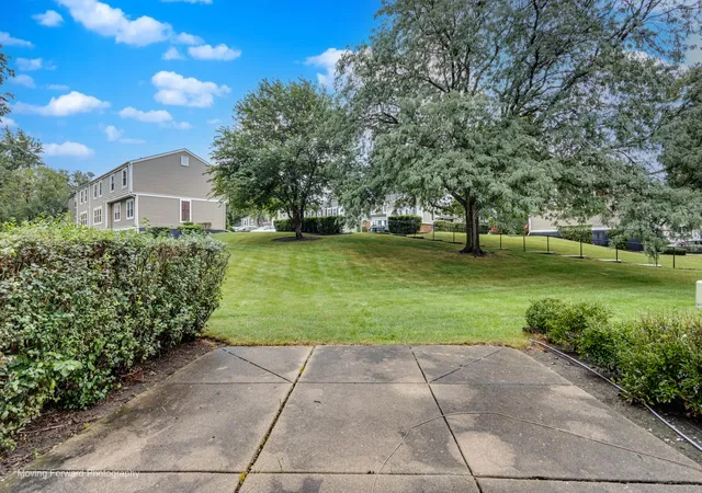 Photo 3 of Townhouse for sale at 2141 Greystone Pl, Hoffman Estates, IL 60169 | MLS# 12755345 | Listing updated on 2026-09-19