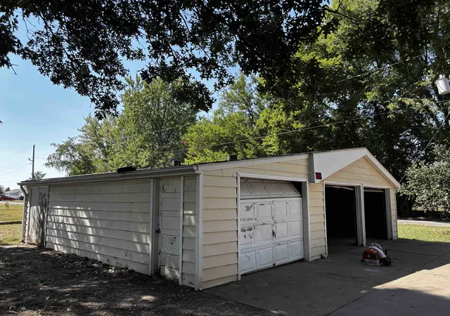 Photo 17 of Single family home for sale at 660 W Jackson St, Virden, IL 62690 | MLS# 12755349 | Listing updated on 2026-09-21