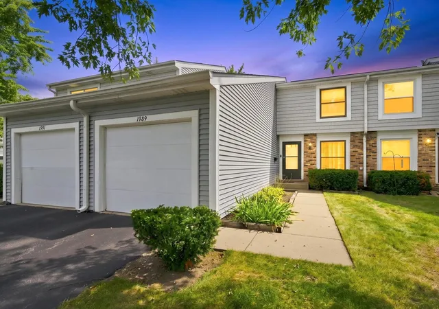 Townhouse for sale at 1989 Georgetown Ln, Hoffman Estates, IL 60169 | MLS# 12755357